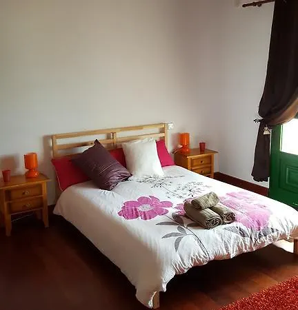 Oda ve Kahvaltı Chez Laura 3*