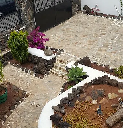 Oda ve Kahvaltı Chez Laura 3*