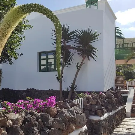 Chez Laura Oda ve Kahvaltı 3*