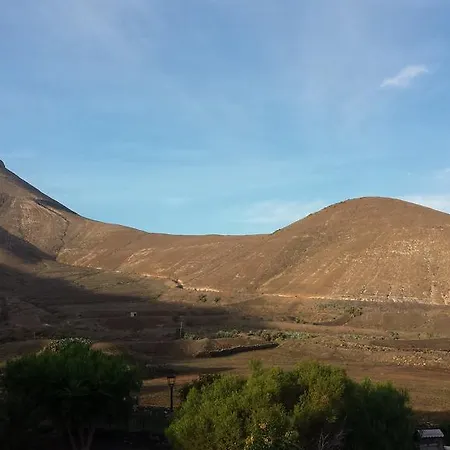 فندق مبيت وإفطار Chez Laura