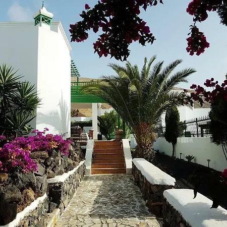 Chez Laura 3* Yaiza (Lanzarote)