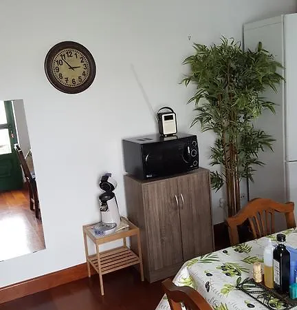 ベッド・アンド・ブレックファスト Chez Laura 3*